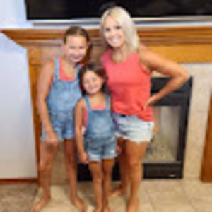 Meet your Posher, Cami